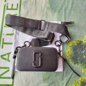 Marc Jacobs Crossbody Bags black